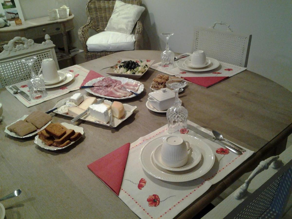 Le Repos Coquelicot Bed and Breakfast Montillot Eksteriør billede